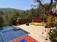 Bindiga Peak Resorts - parking
