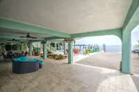 Paradise Bay - 4 Bedrooms (with 2 Master Suites 4 Bathrooms - sleeps 10 - Boutique