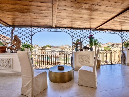 Atticus Luxury Penthouse with Stunning Terrace