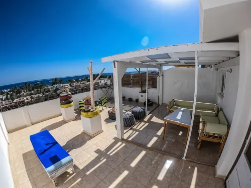Cozy Rooftop LS #6 - 2-Star