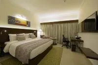 Hotel Naveen Lakeside