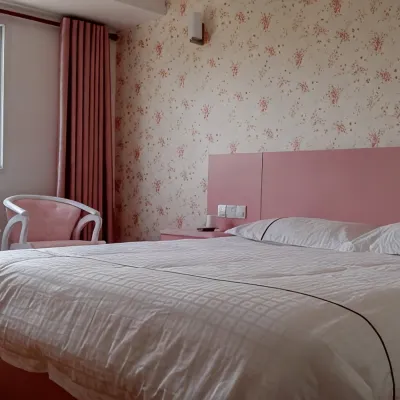 Meidu Express Hotel Hotels near Bihai Jinsha