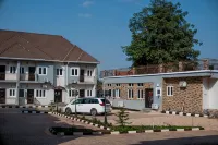 Ekulu Apartments - 4-Star