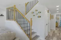 Private Coastal Home w. Gaming Loft, Pool Table, Hot Tub, Arcades - Pet Friendly - 3-Sterne