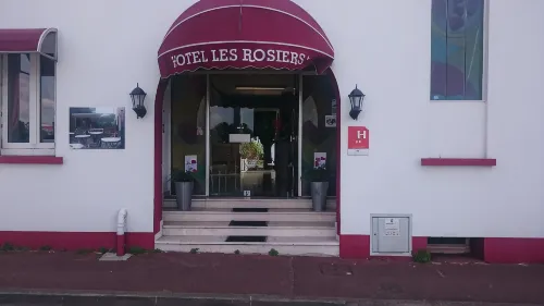 Hotel les Rosiers - parking