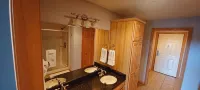 1 Bedroom Deluxe Suite- Golf/Lake/Beach/Pool - Homestays