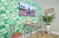 Chic Johns Island Cottage w/ King Bed+Smart TVs! - Homestays
