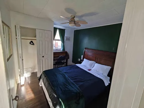 Cozy suite with private entrance, 5 minutes from downtown. - 3-نجوم