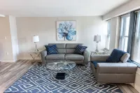 Stylish Chic Downtown Apartment - Pools