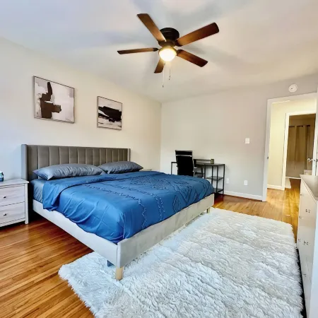 2 Bed/1.5 Bath Apartment