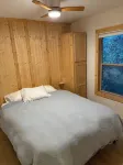 Cabin walking distance to Donner Lake
