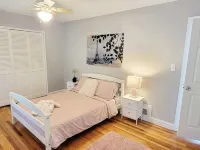 Charming 3-bedroom house in amazing Chicago Hotels near O'Hare International Airport