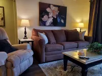 Walk-in Shower /Kings/ Clean/ Indoor&Outdoor Pools/ on Golf Course 10th Fairway - Private Pools