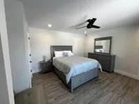 Modern Family Getaway! Heated Pool, Hot Tub Theatre Room, Game Room!