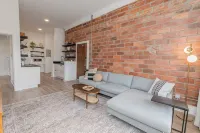 Modern Loft in Historic Birdtown - Unit 7 - Homestays