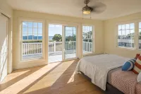 Driftwood Beachfront Luxury Home Magnificent Ocean Views - Wi-Fi