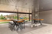 BLACK SHEEP INN Newly Constructed Merino #1 of 4 Units - Boutique