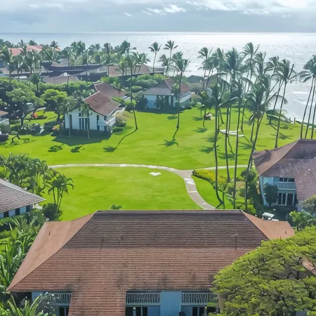 BRAND NEW AC | Ground Floor 1 Bdrm | Peekaboo Ocean View | Pool | 5 Min to Beach