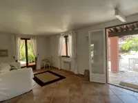 Beautiful vacation villa with large pool 900m walk to the beach for 12 people - 4 stjerner