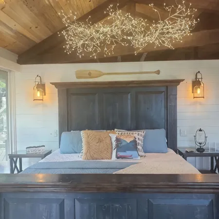 Romantic Retreat in the Treetops of Big Canoe with Hot Tub & Stunning Views!