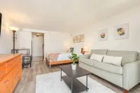 @marbella Lane - Stylish Island Stay w/ City Views - 2-Sterne