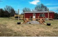 Cozy cabin, hot tub, high speed internet in the heart of the Shawnee - 3-Star