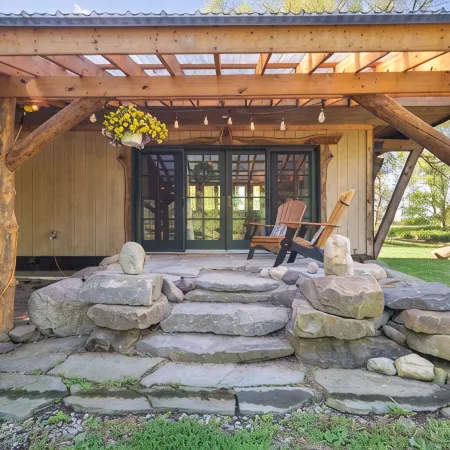 Cabin In the Finger Lakes near the Seneca Lake Wine Trail and Watkins Glen
