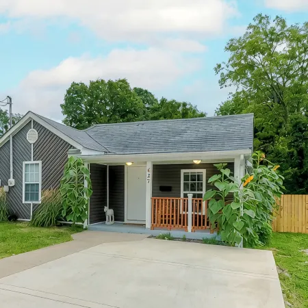 Pet-Friendly Bluegrass Retreat w/ Fenced Yard