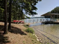 Lake Front, Quiet, Private cove on 4.75 acres, Canoe, 2 Kayak, 2 boat docks - 3-Star