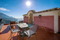 Spotless Sea View, Hot Tub, Ravello Luxury Villa. - Condos