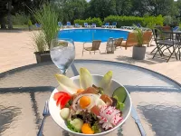 Globales Post Hotel & Wellness - พร้อมอาหารเช้า