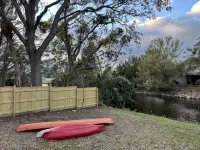 Quiet Waterview Oasis  - 10 minutes to Anna Maria Island - Apartments