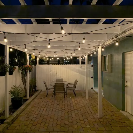 2-Bedroom Apartment Just A Short Walk To Deerfield Beach Pier