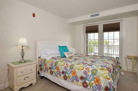 Grand Victorian on the Beach, Summer