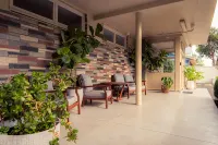 Paradise Motel Busselton - parking