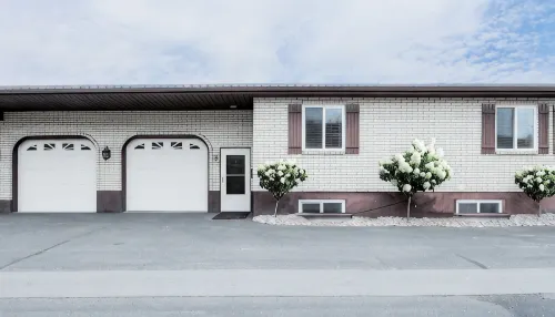 GORGEOUS Autumn Arbor Condo - 2 Blks BYUI,, 2 Car Garage, 2 Bed, 2 Bath, Office - Wifi