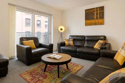 VSBS Waterfront Walk Apt 3 Bed Sleeps 6 Parking - 2-Star