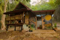 Shanti Farm - parking