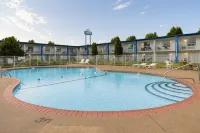 Baymont by Wyndham Lexington - Pools