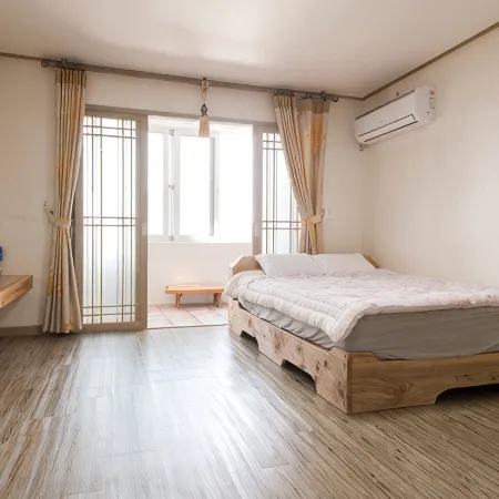 On the Stone Guesthouse 2 - Hostel