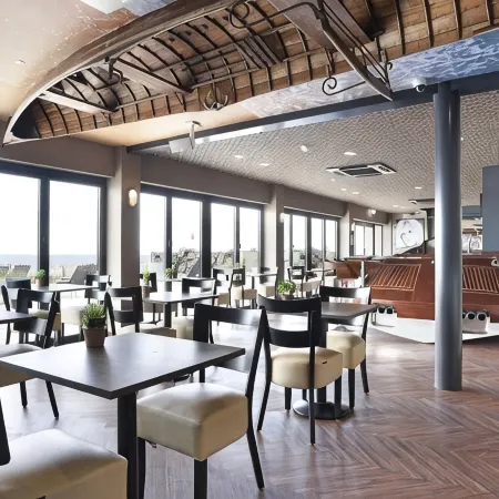 Beachhouse Hotel