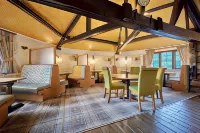 The Old Ginn House Inn - Inns