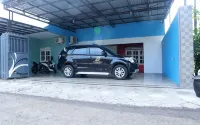 MY Rooms @ Jombang - parking