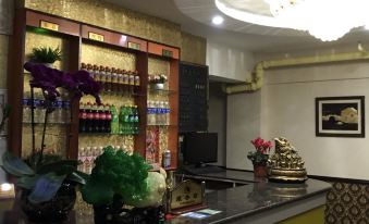 Qingyuan Century Business Hotel