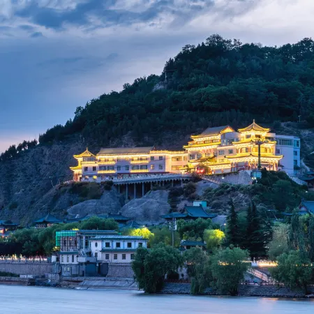 Baiyun Hotel (East Building)