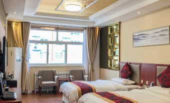 Huangling Jinlin Hotel