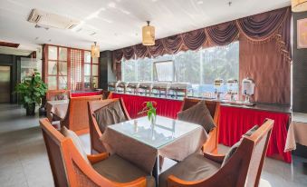 Jiajing International Hotel - Housity