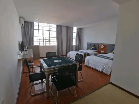 Cenggong Lighthouse Hotel