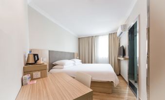 HanTing Hotel (Shanghai Xizang South Road Subway Station)