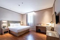 Hanting Hotel (Hefei Huaihe Road Pedestrian Street) Hotels near Huaihe Road Pedestrian Street